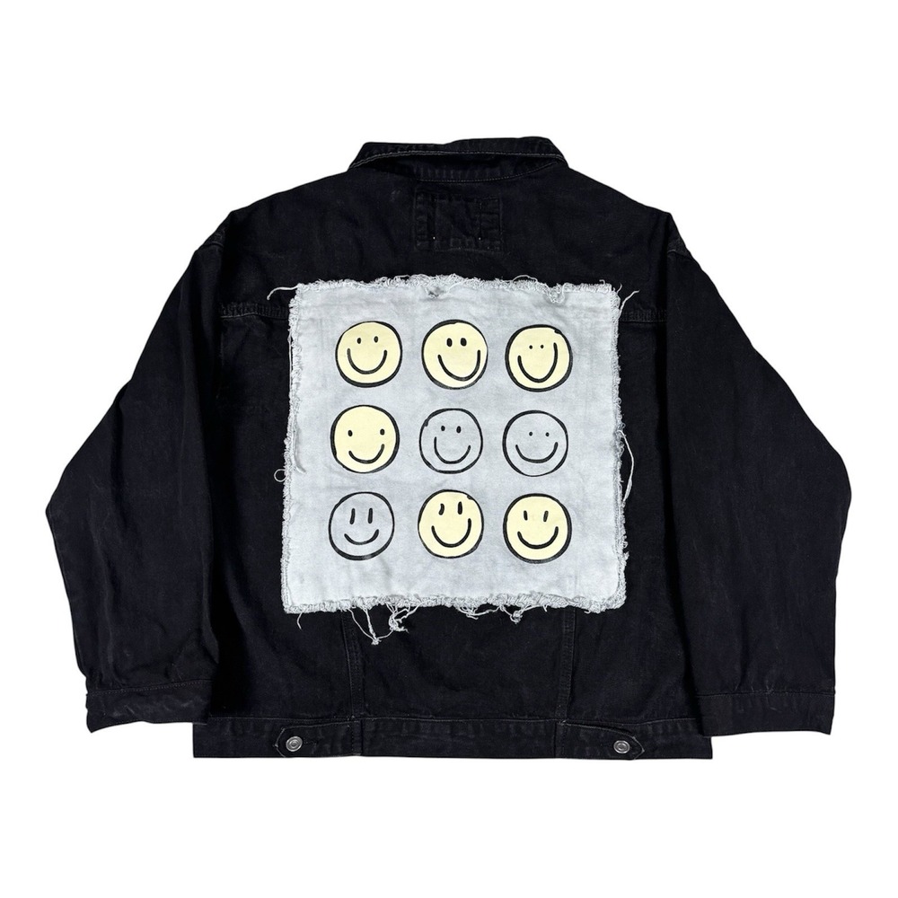 Fantastic Fawn Denim Jacket Black Smiley Face Patch Back Graphic Womens Large L